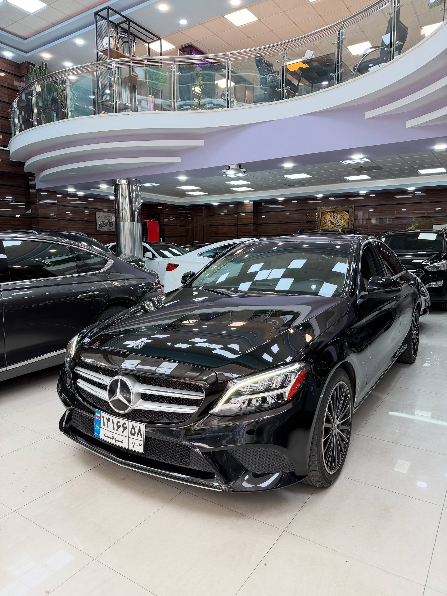 مرسدس بنز C300 مدل 2021