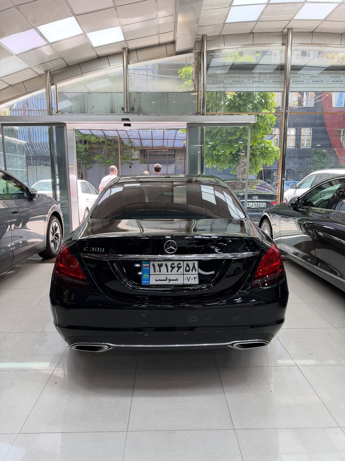 مرسدس بنز C300 مدل 2021