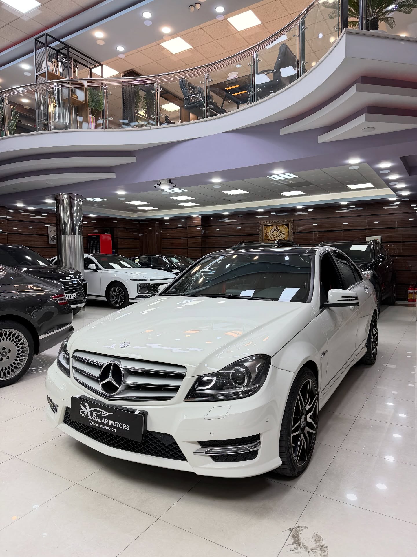 مرسدس بنز C350 مدل 2009