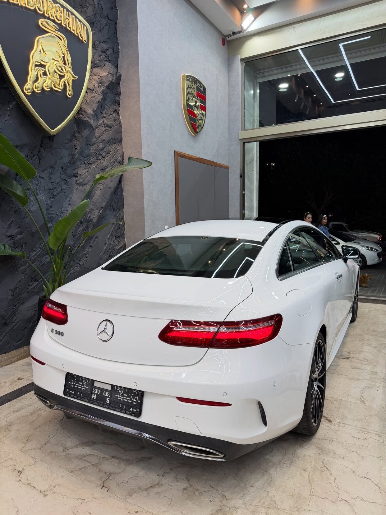 مرسدس بنز E300 مدل 2017