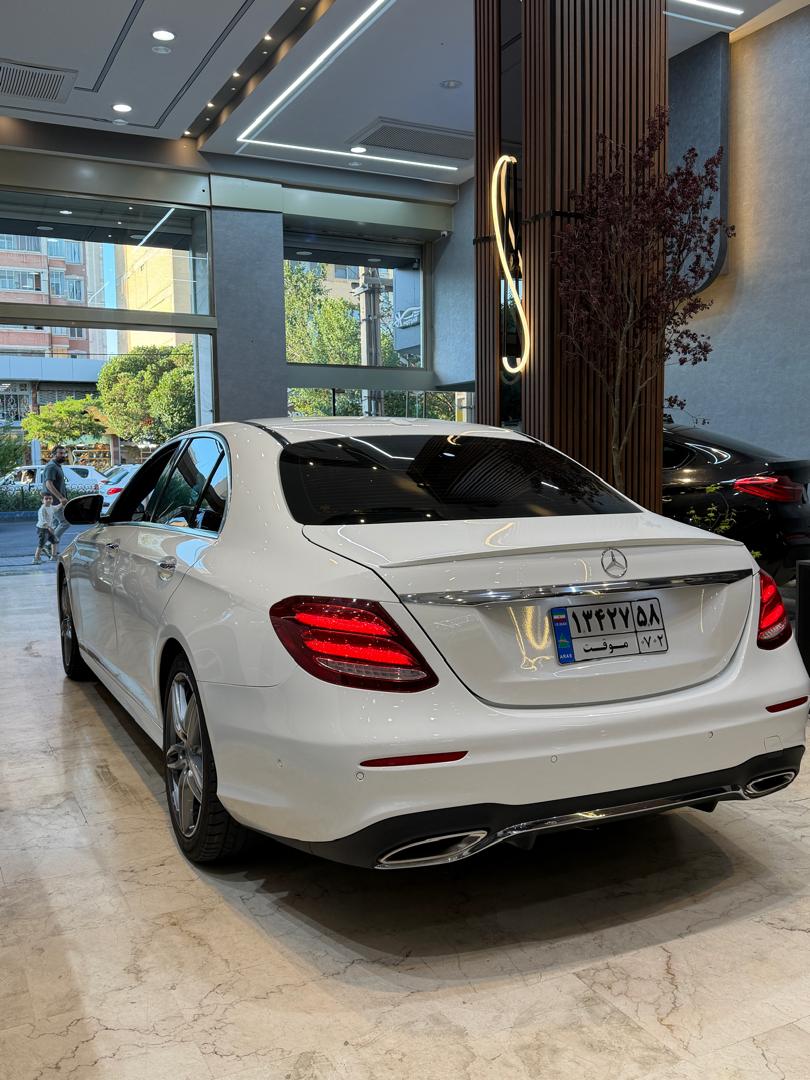 مرسدس بنز E300 مدل 2018