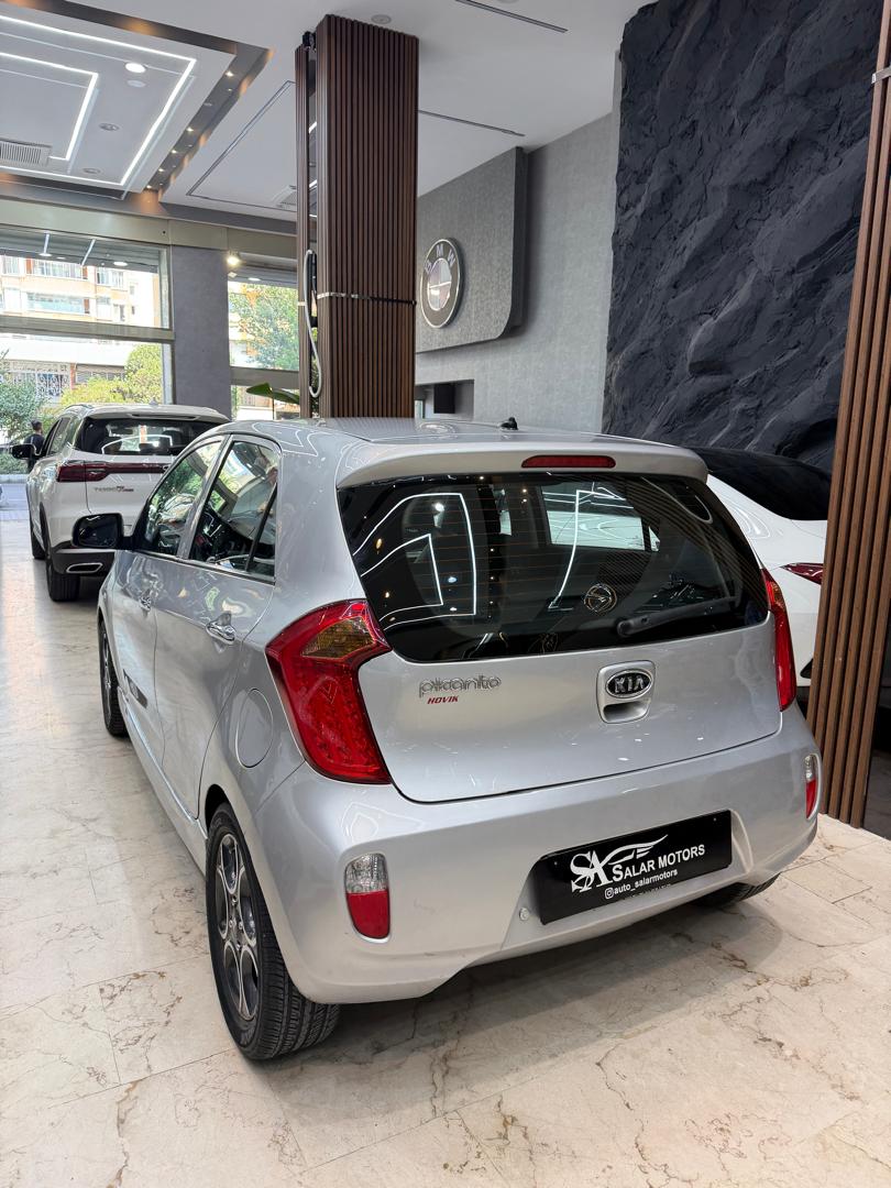 کیا picanto مدل 2012